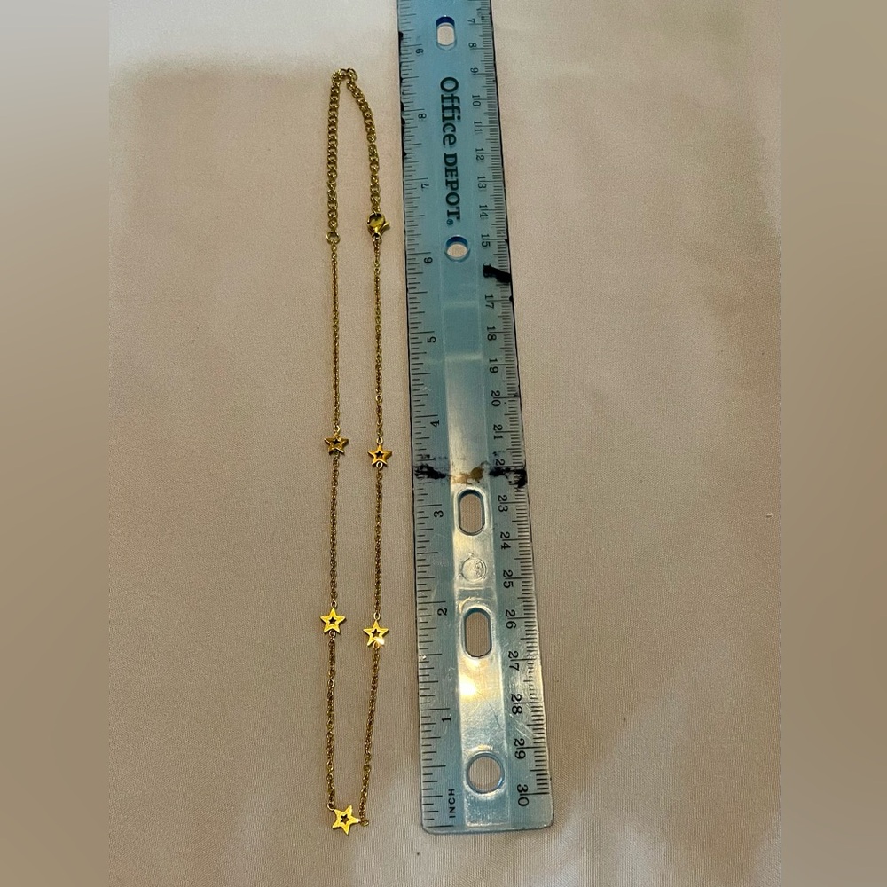 Dainty Gold Stars Station Choker - Picture 3 of 4